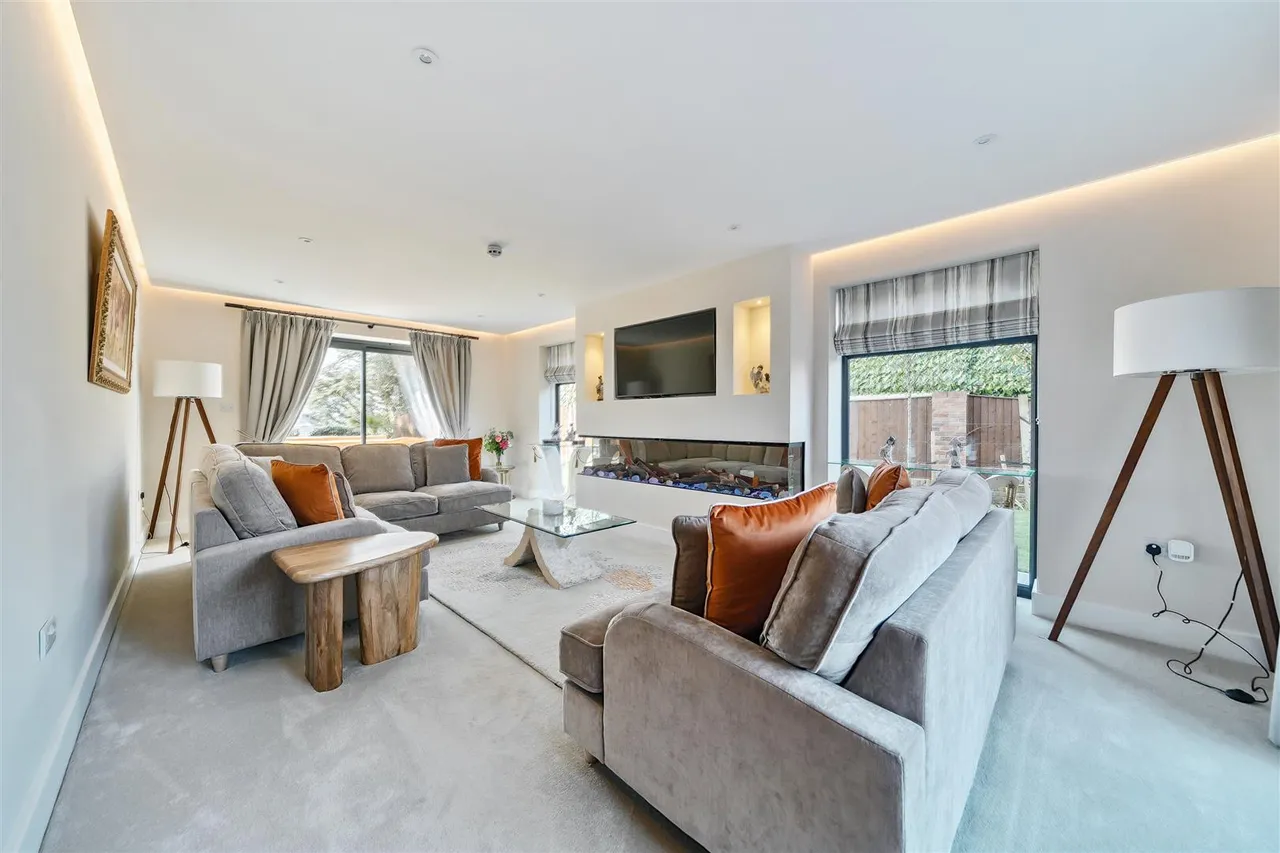 Newtown Road, Warsash, photo 10