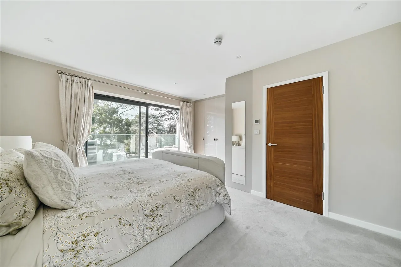 Newtown Road, Warsash, photo 21