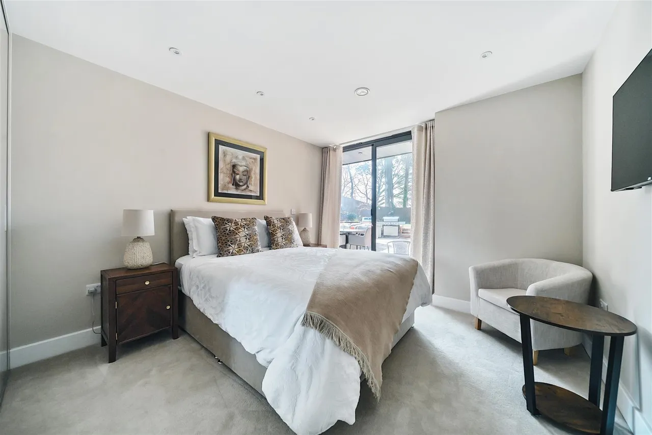 Newtown Road, Warsash, photo 18