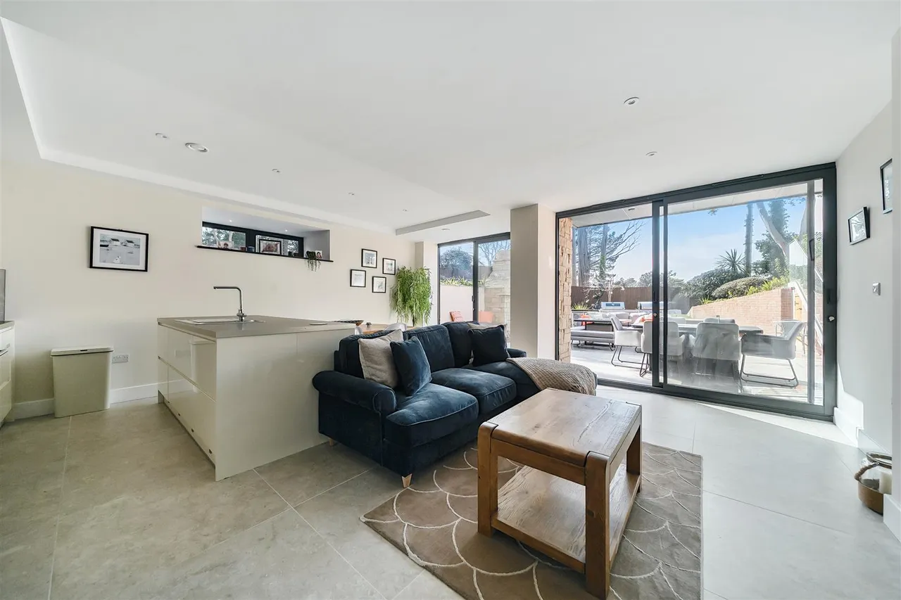 Newtown Road, Warsash, photo 14