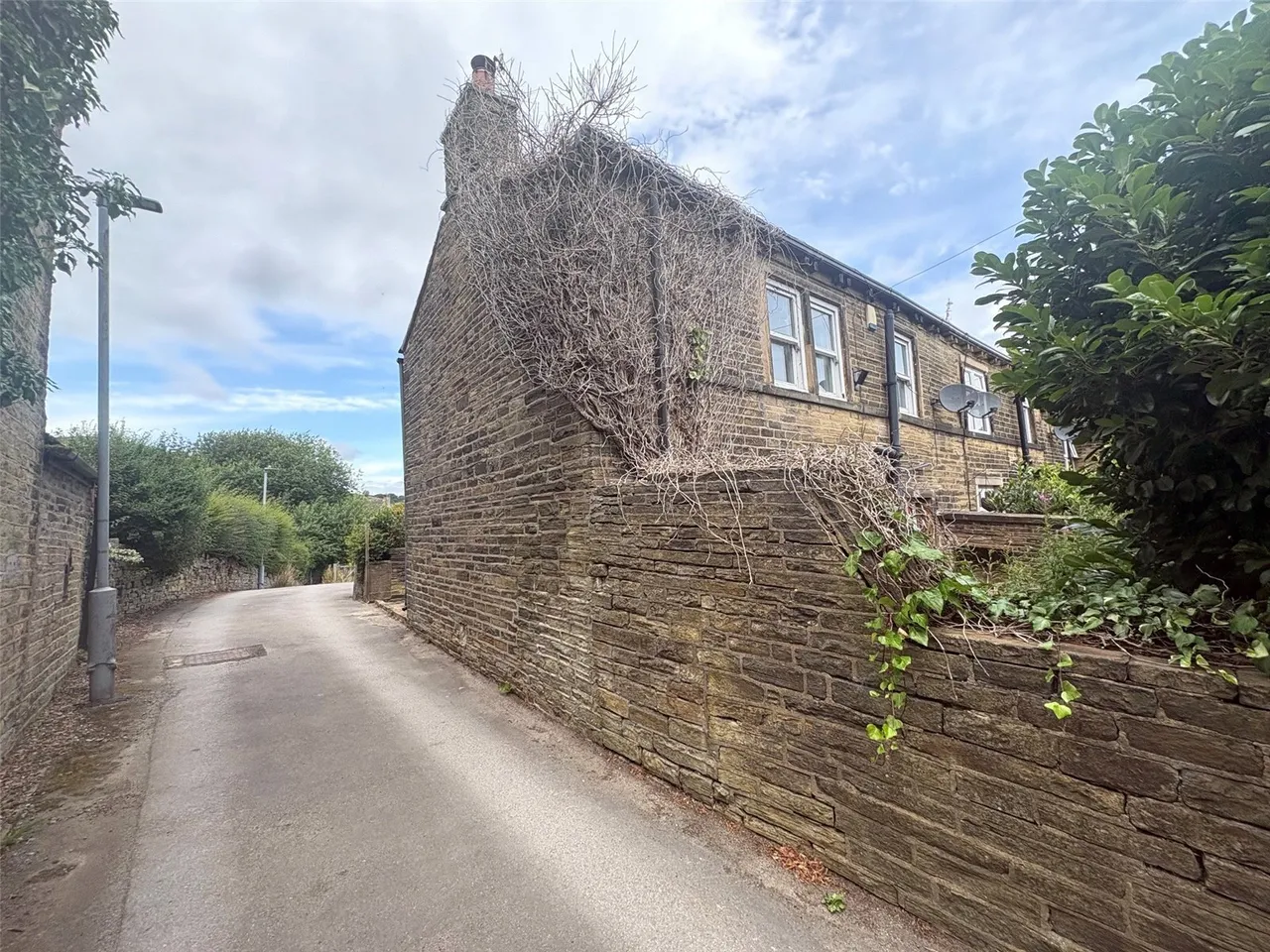 Cottingley Road, Allerton, Bradford, West Yorkshire, BD15, photo 8