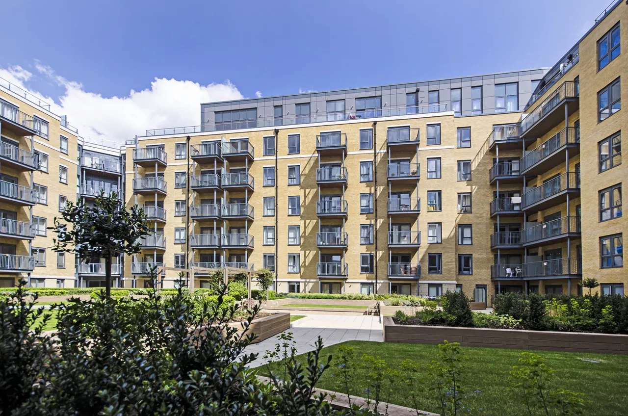 36 Castleton House, 26 Aerodrome Road, London, photo 9