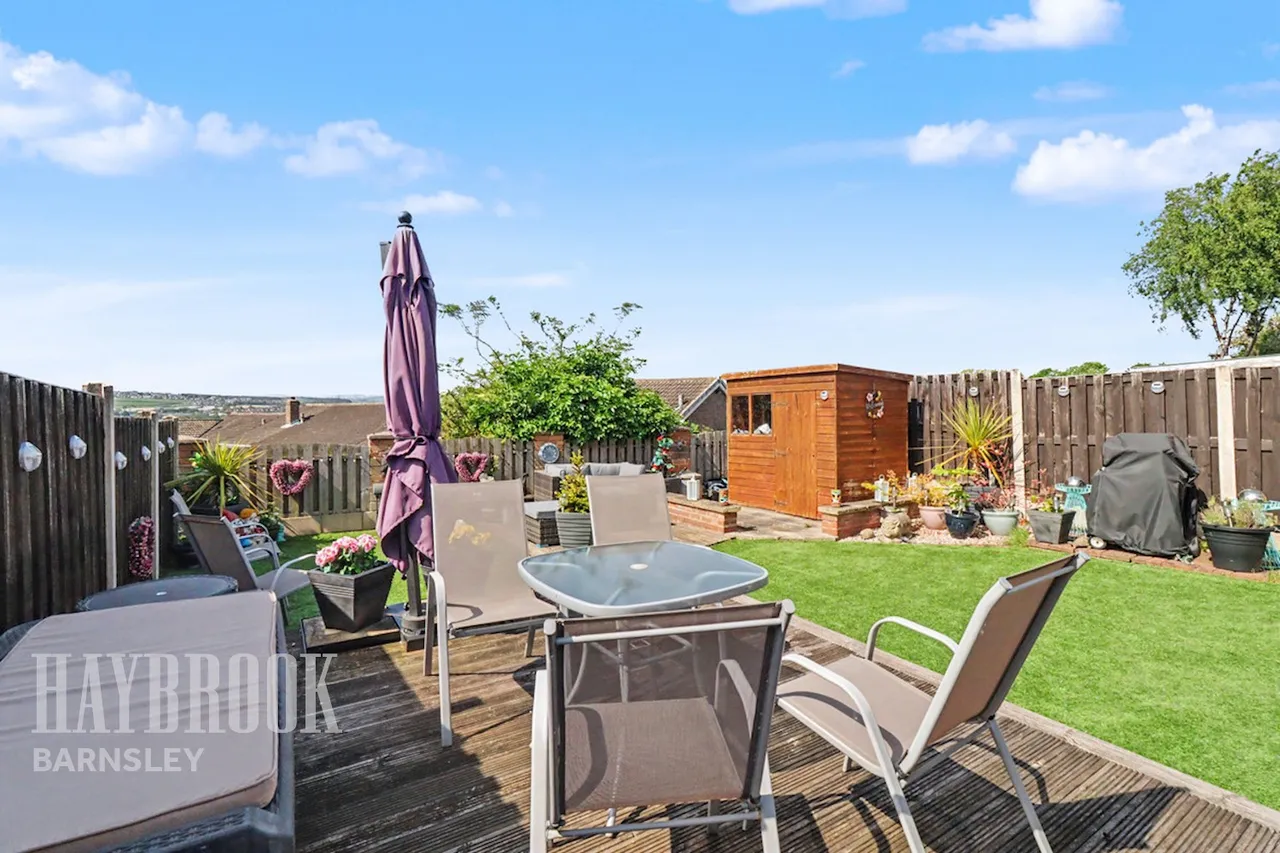 Broomhead Court, Mapplewell, photo 20