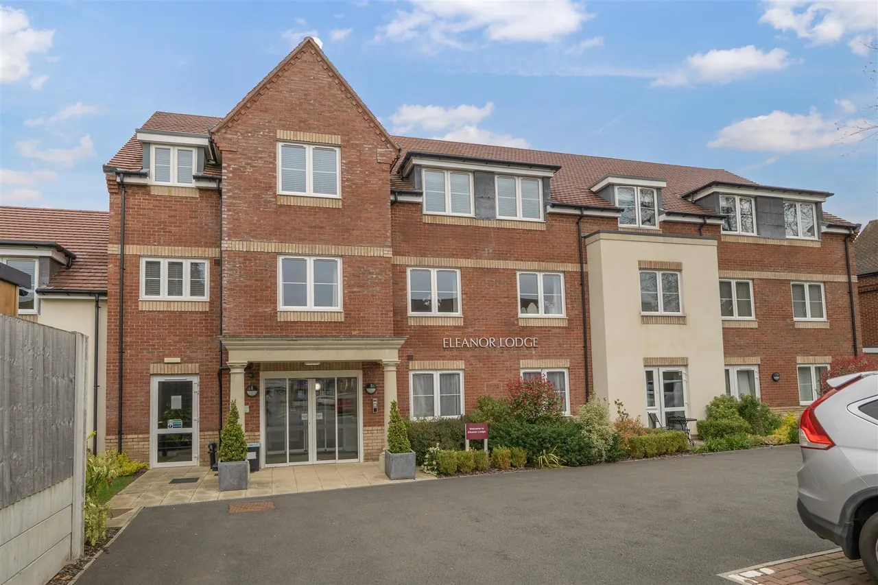 1 bed flat for sale, Station Road, Knowle, B93