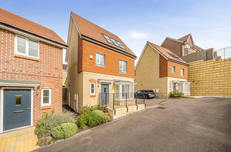 Fedora Way, Houghton Regis, LU5, photo 18