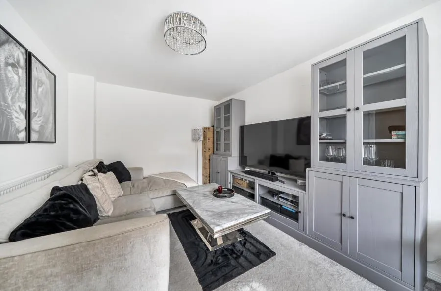 Fedora Way, Houghton Regis, LU5, photo 5