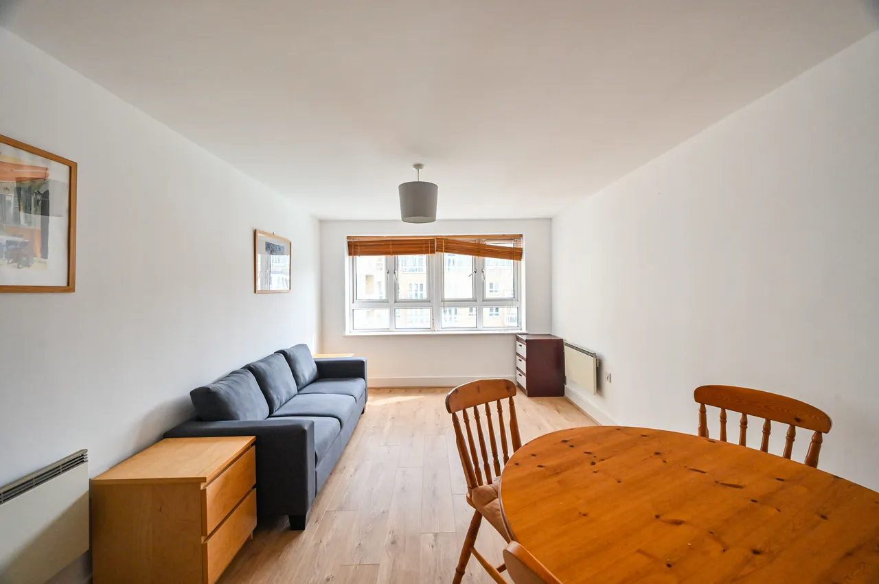 164 St Davids Square, London, photo 8