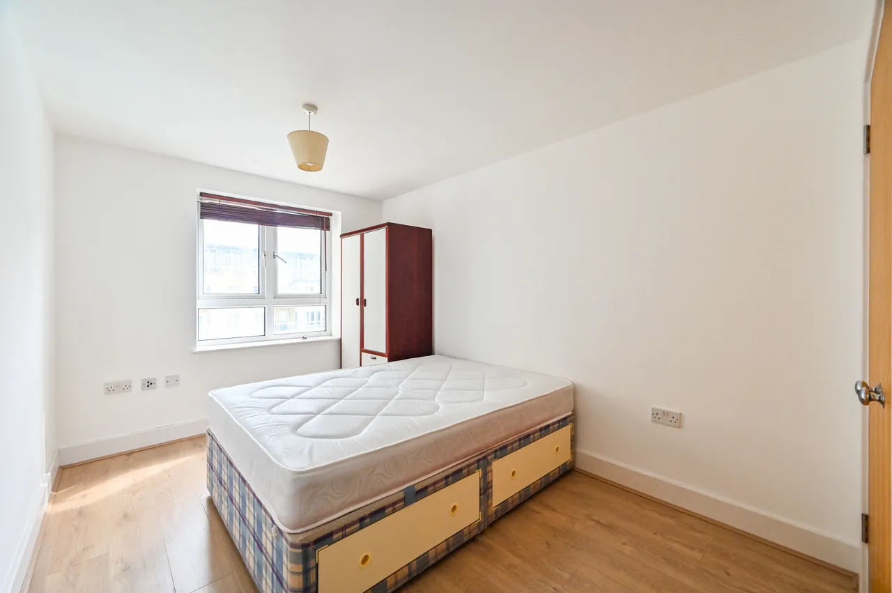 164 St Davids Square, London, photo 4