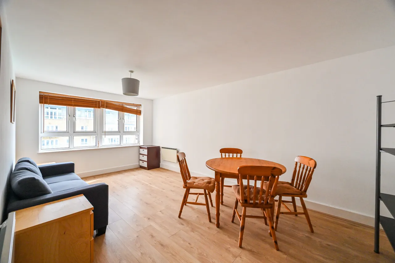 164 St Davids Square, London, photo 12