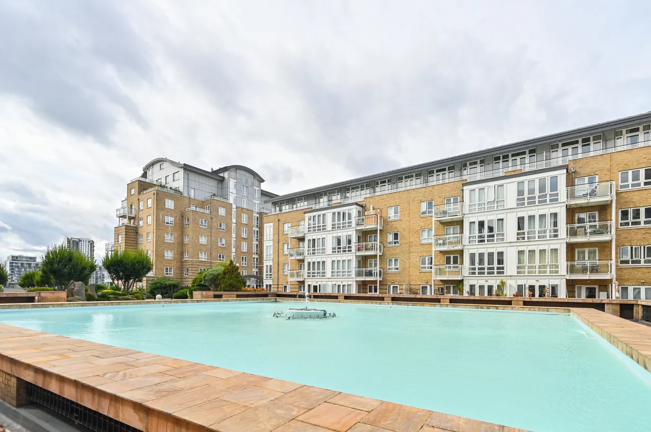 164 St Davids Square, London, photo 10