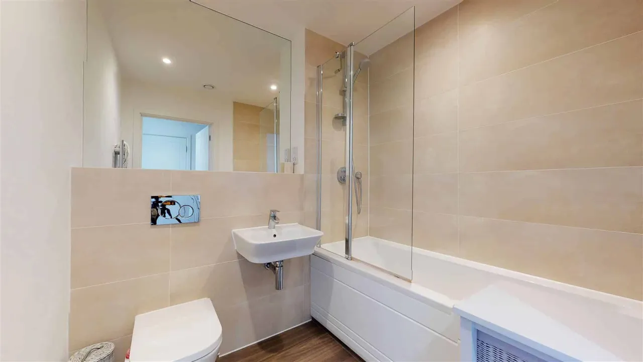 Luna Court, Loughton, photo 8