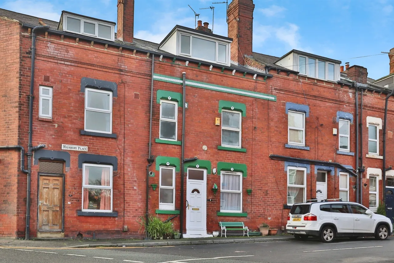 2 bed house for sale — Highbury Place, Leeds