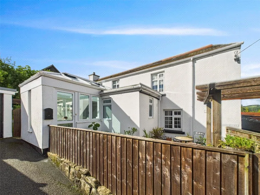 2 bed house to rent, Under Road, Gunnislake, PL18