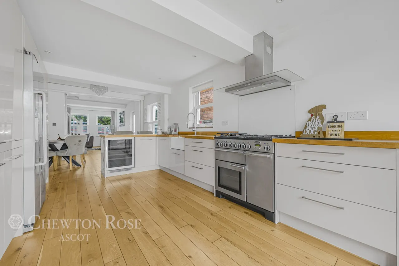 Victoria Road, Ascot, photo 2