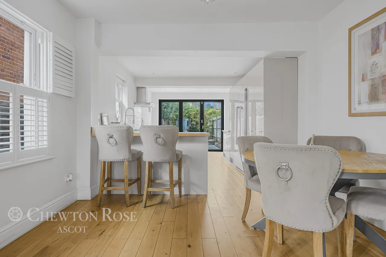 Victoria Road, Ascot, photo 3