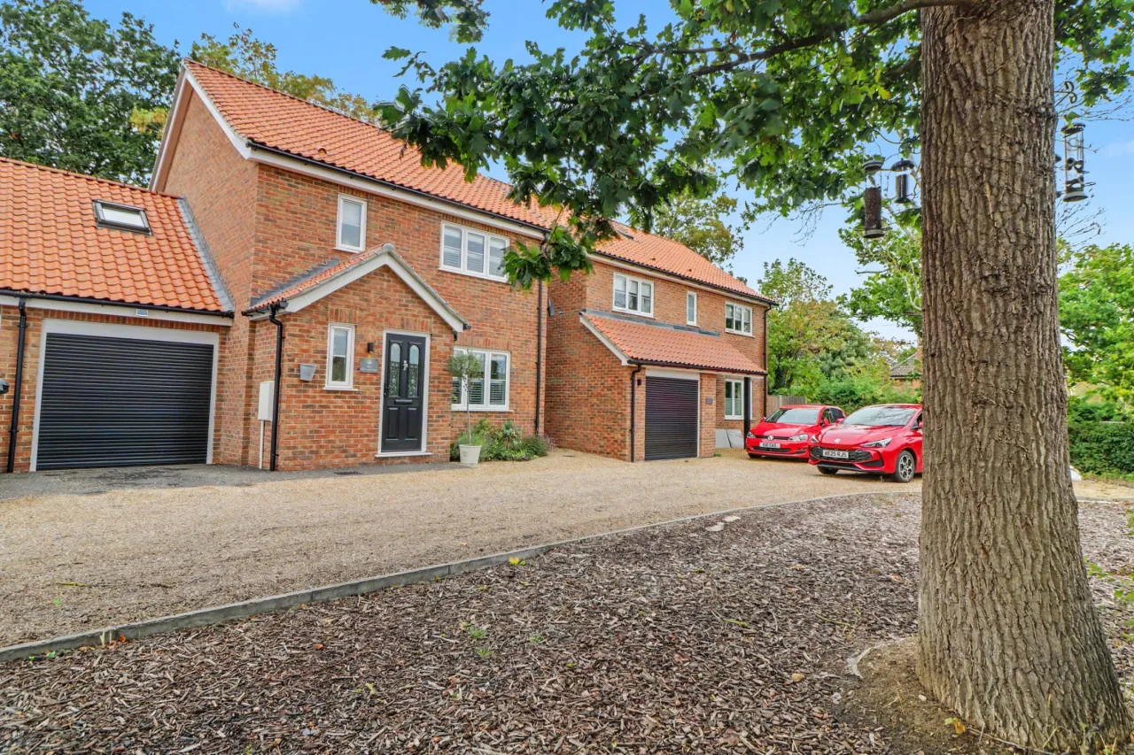 Flowerpot Lane, Long Stratton, photo 6