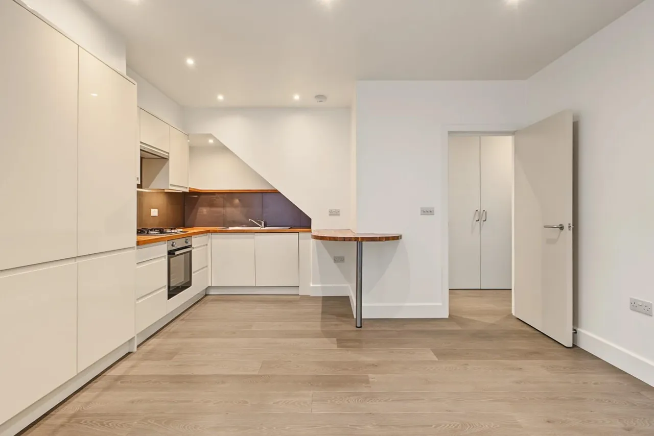Alexandra Grove, London, N4, photo 6