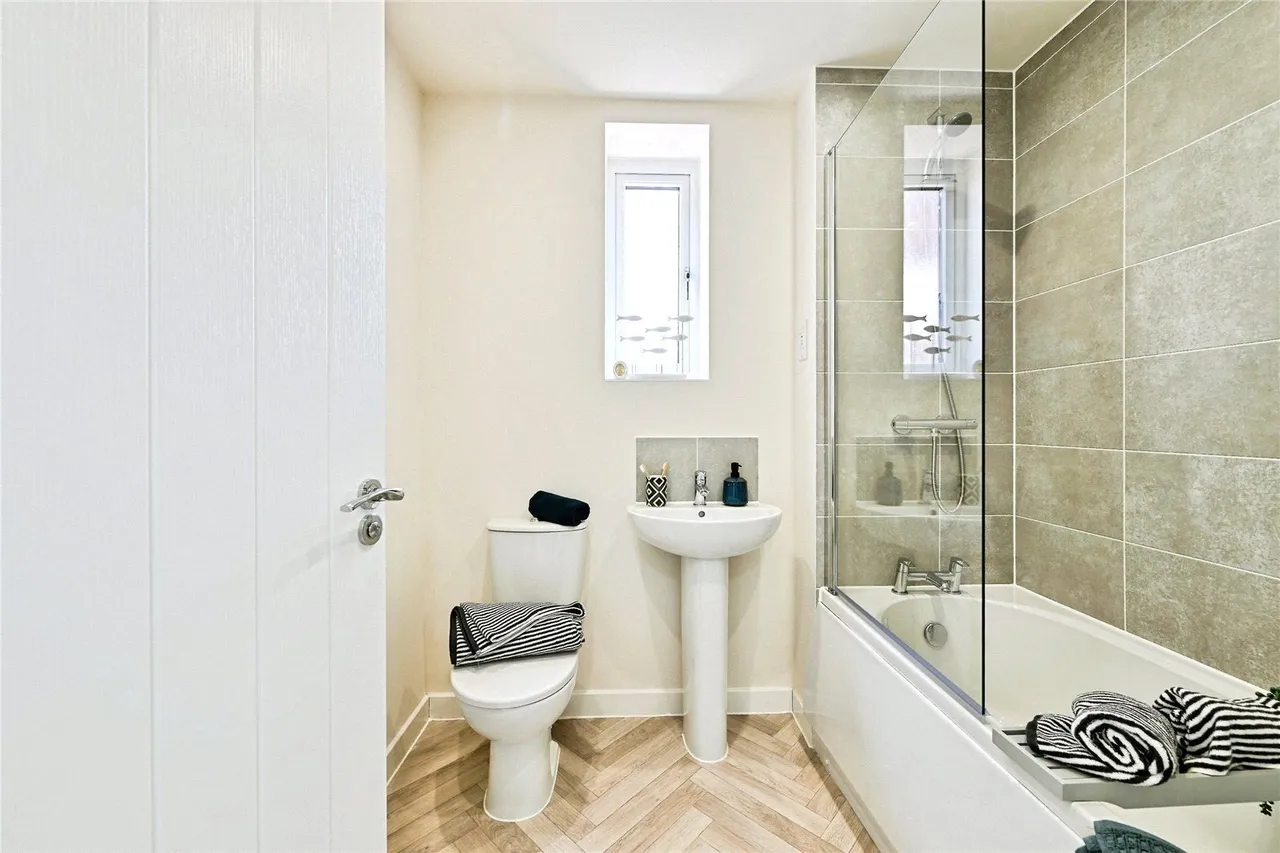 Trentside, Beeston, NG90, photo 9