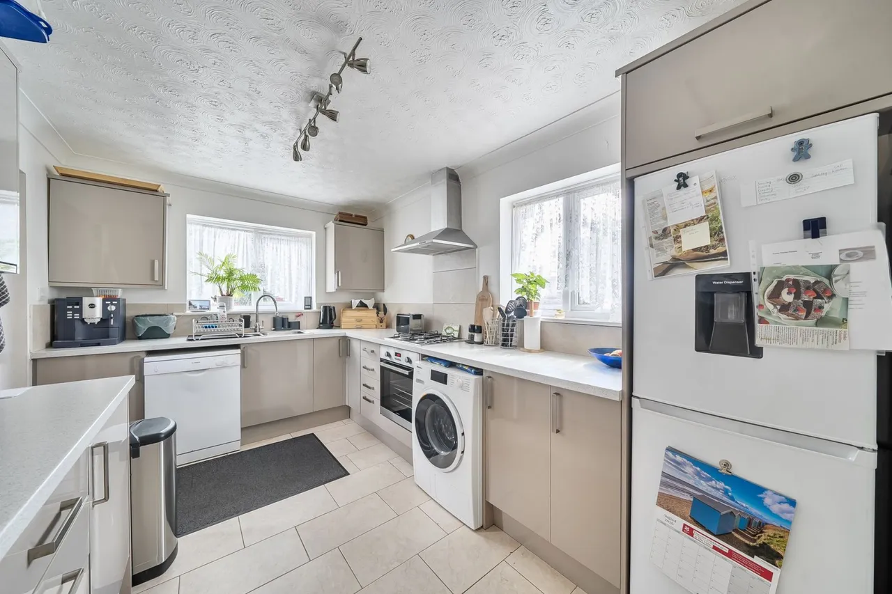 Brookley Road, Brockenhurst, SO42, photo 2
