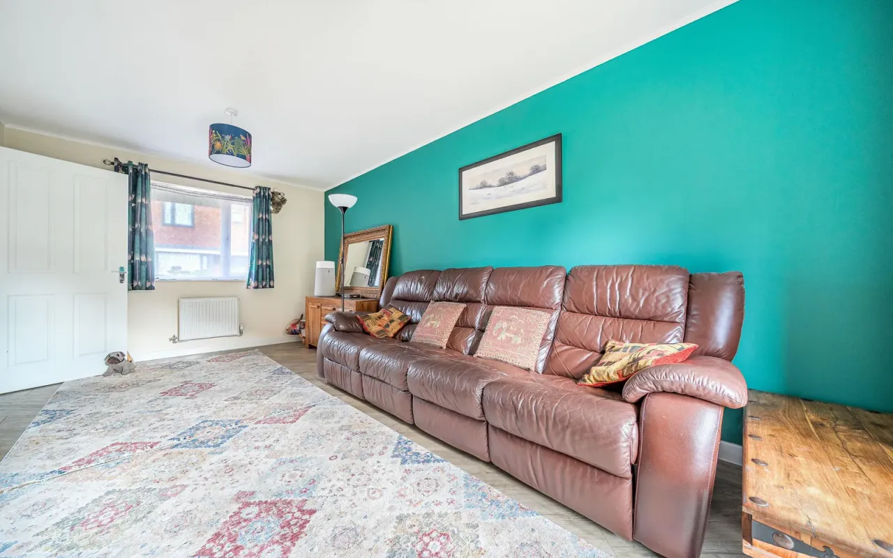 Ellis Close, Wootton, Bedford, photo 6
