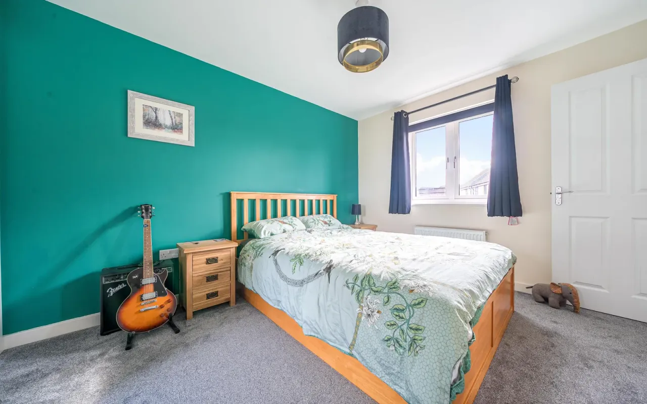 Ellis Close, Wootton, Bedford, photo 10