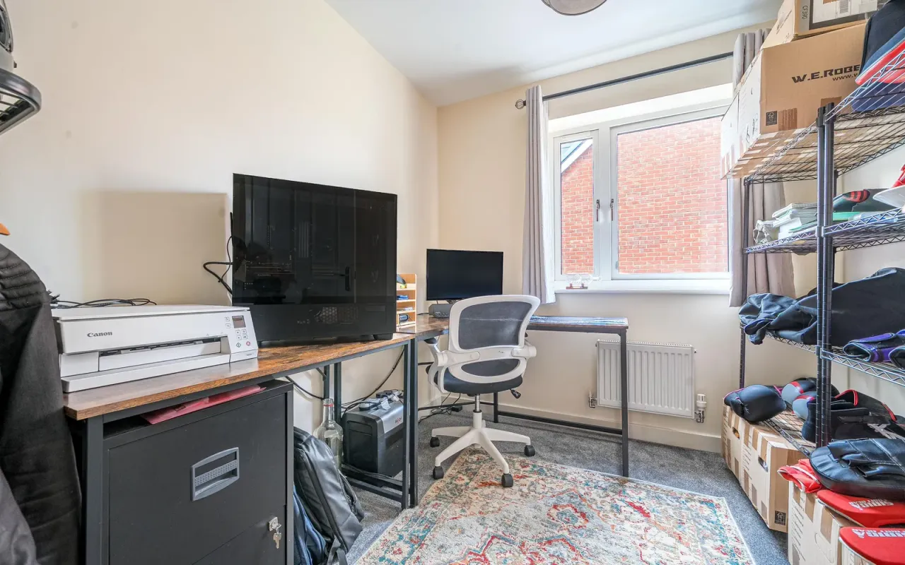 Ellis Close, Wootton, Bedford, photo 13