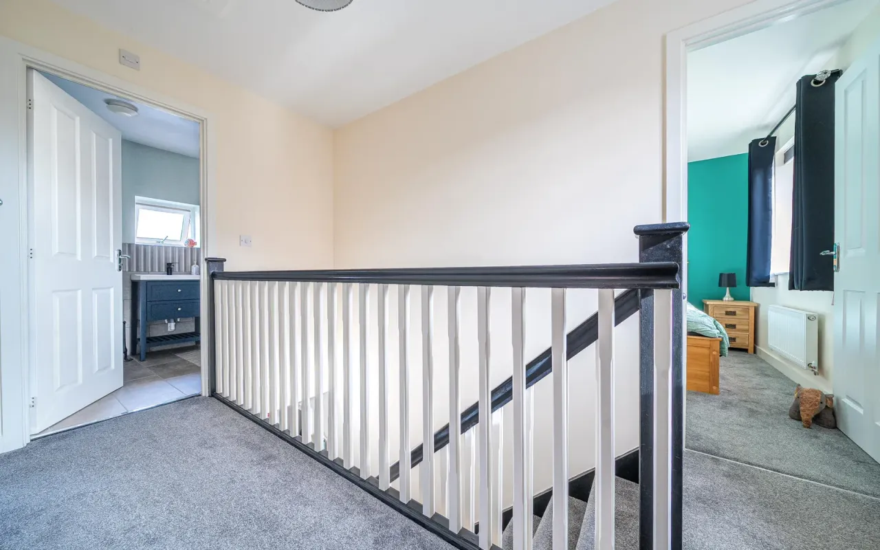 Ellis Close, Wootton, Bedford, photo 8