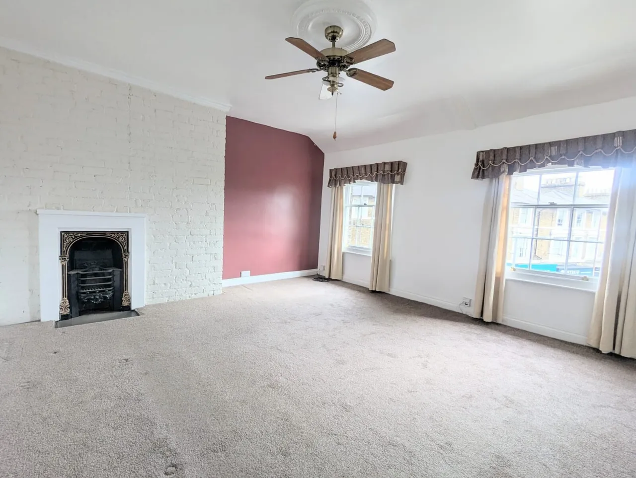 St. Peters Street, Bedford, MK40, photo 3
