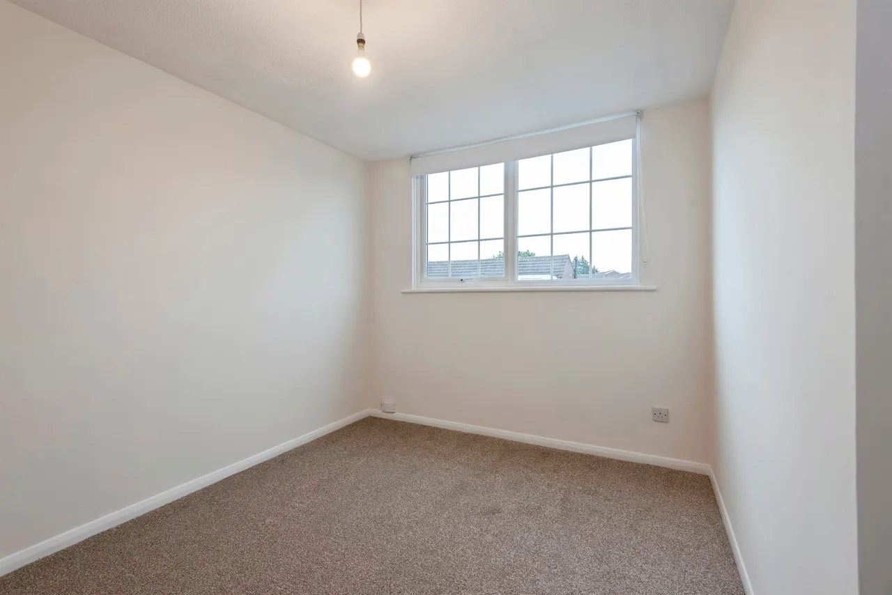 Wordsworth Close, Royston, photo 11