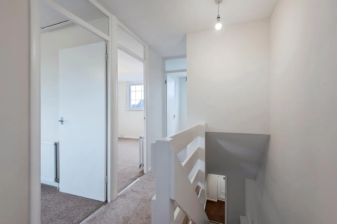 Wordsworth Close, Royston, photo 8