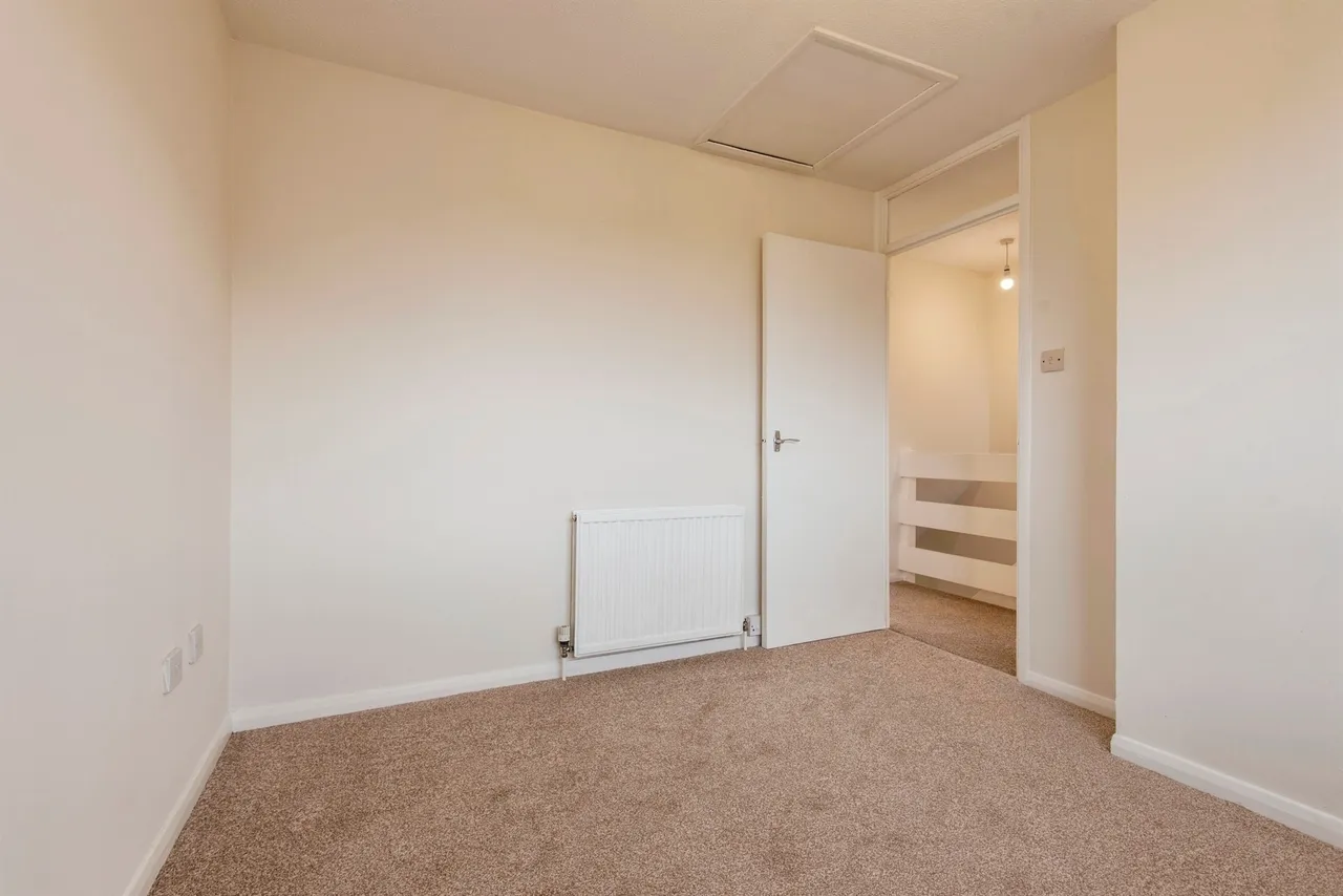 Wordsworth Close, Royston, photo 10
