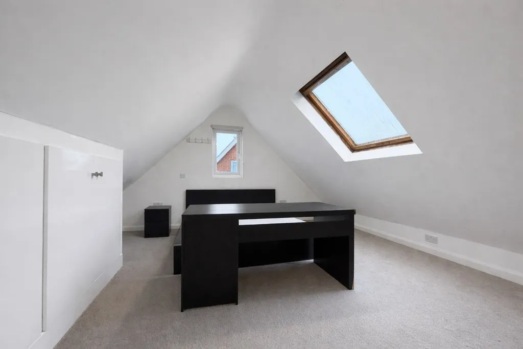 Swan Close Garage, Colchester, CO4 3BL, photo 5