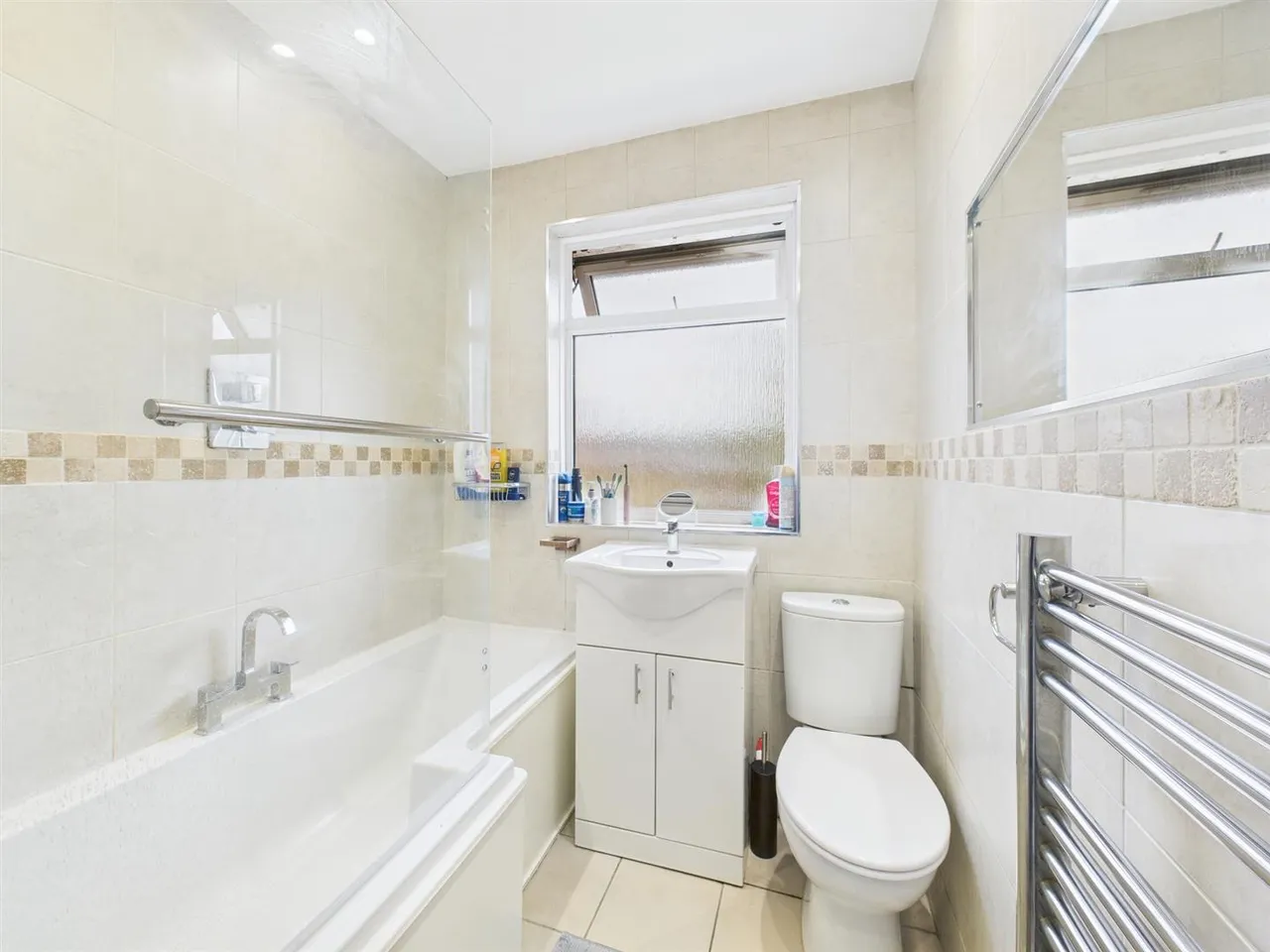 Elm Avenue, Ruislip, HA4 8PA, photo 6