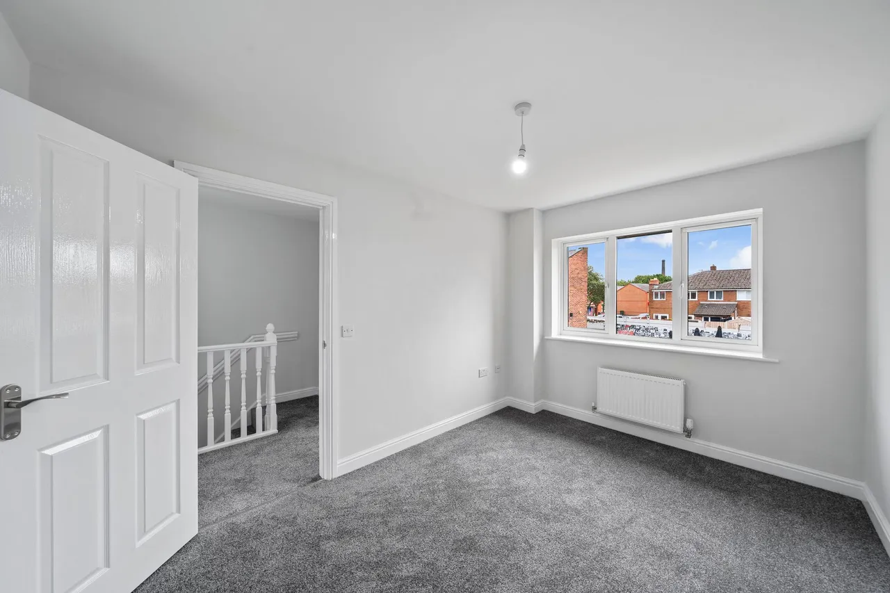 Stott Wharf, Leigh, Leigh, WN7 2ER, photo 8