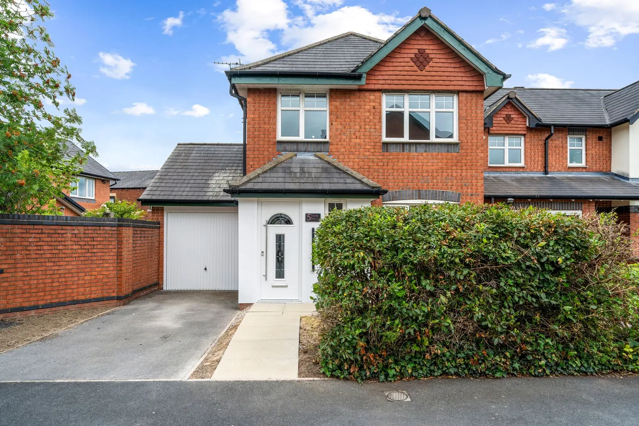 Stott Wharf, Leigh, Leigh, WN7 2ER, photo 14