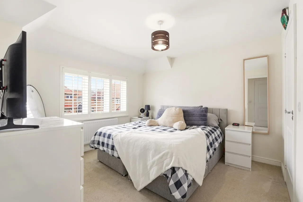 Mallard Crescent, Caddington, LU1, photo 9