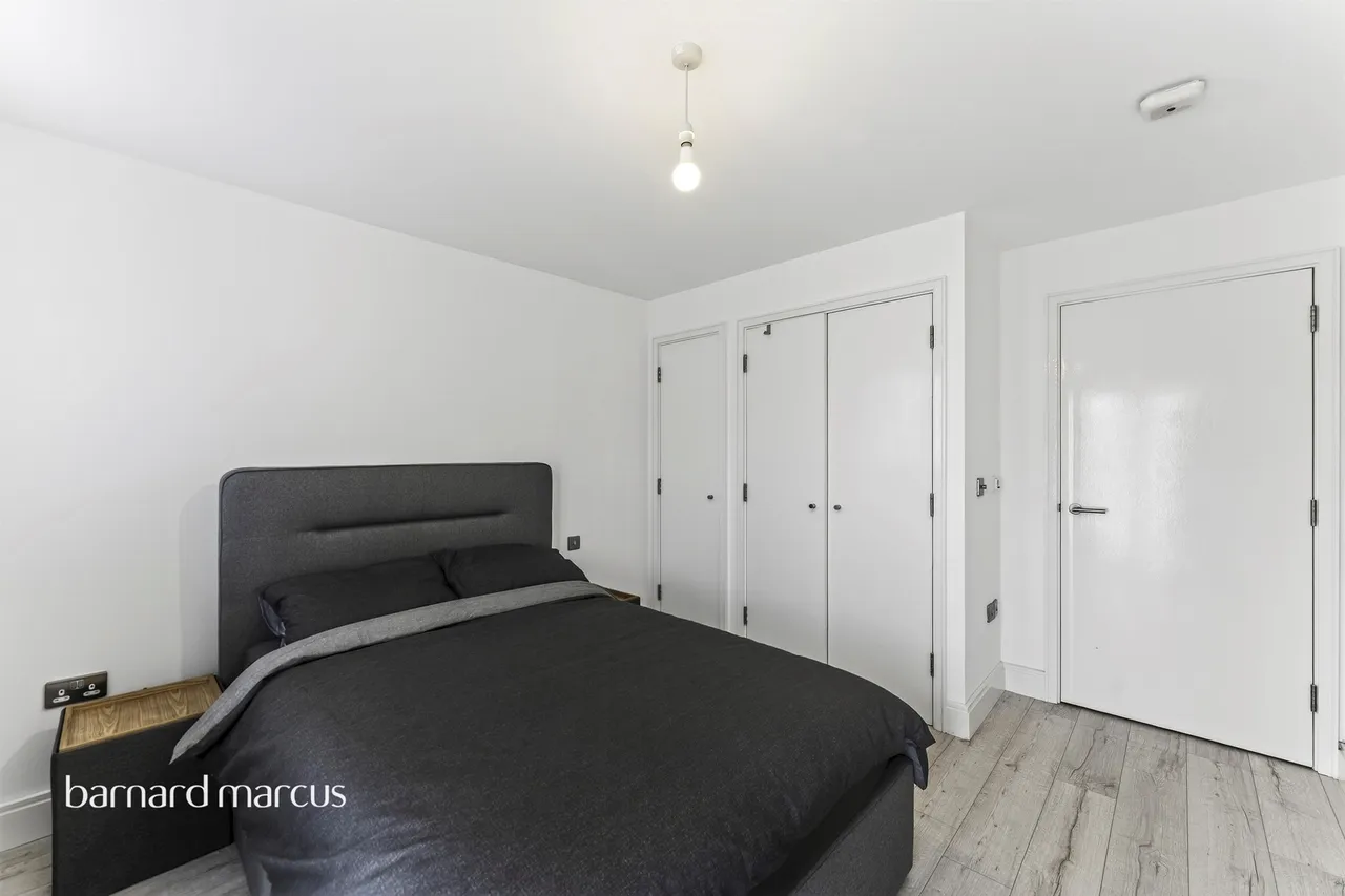 Beaumont Drive, Worcester Park, KT4, photo 7