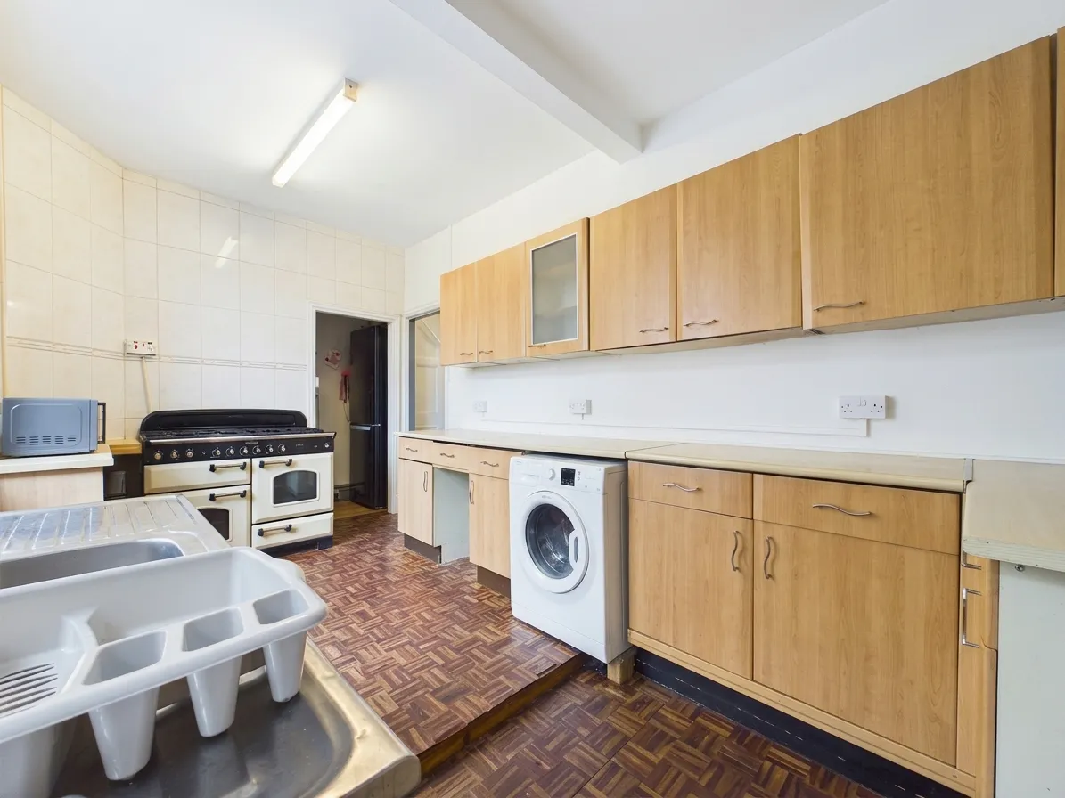 Highfield Road, Blackpool, FY4, photo 4