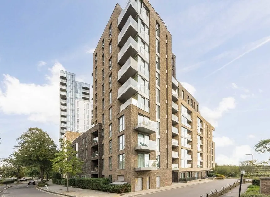 3 bed flat for sale, Newnton Close, Finsbury Park, N4