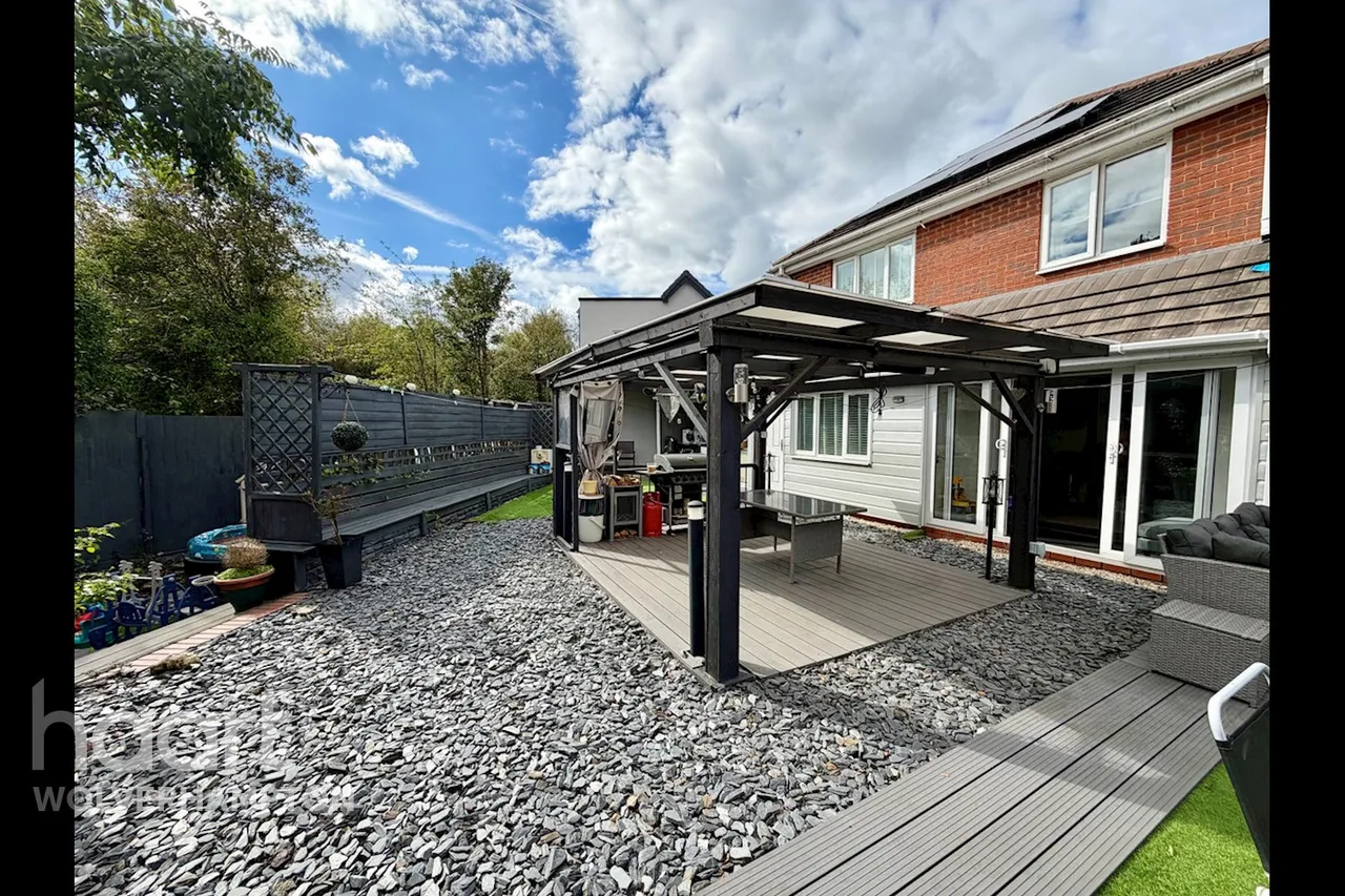 Barbel Drive, WV10, photo 10