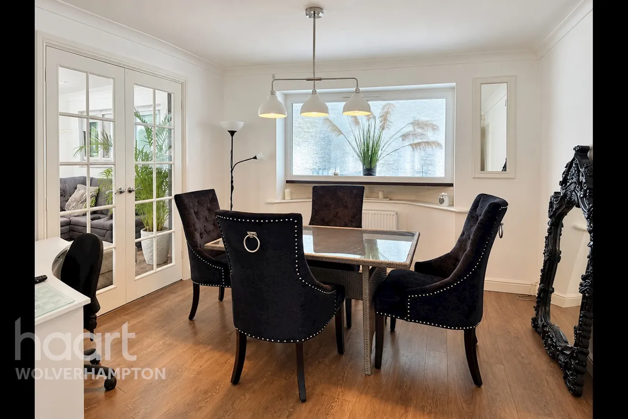 Barbel Drive, WV10, photo 4