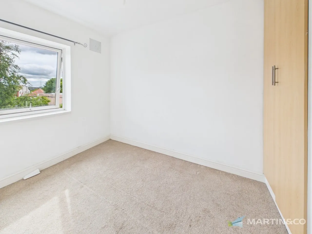 Winton Avenue, Blackpool FY4, photo 8