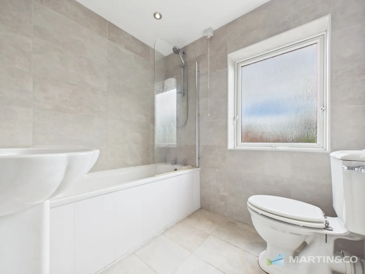 Winton Avenue, Blackpool FY4, photo 5