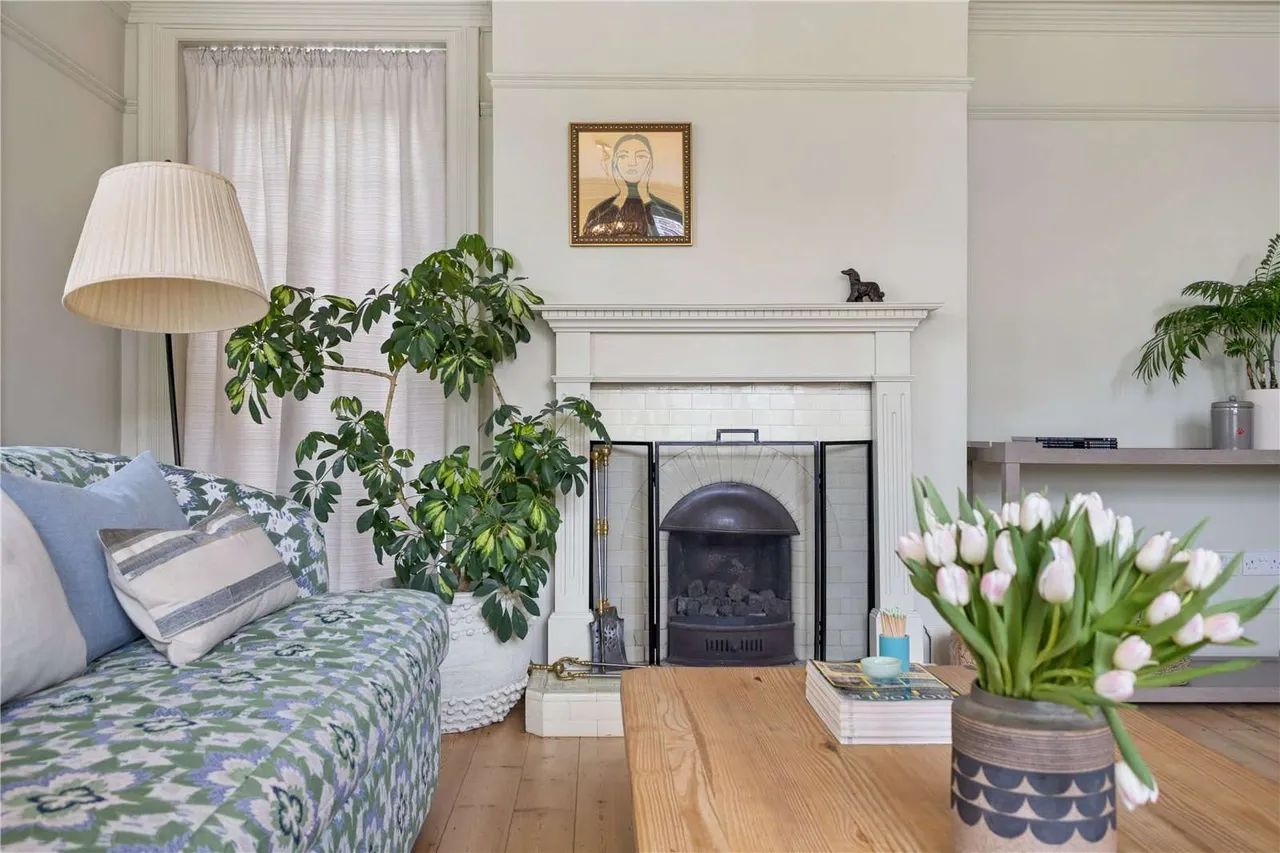 The Fairfield, Farnham, GU9, photo 8