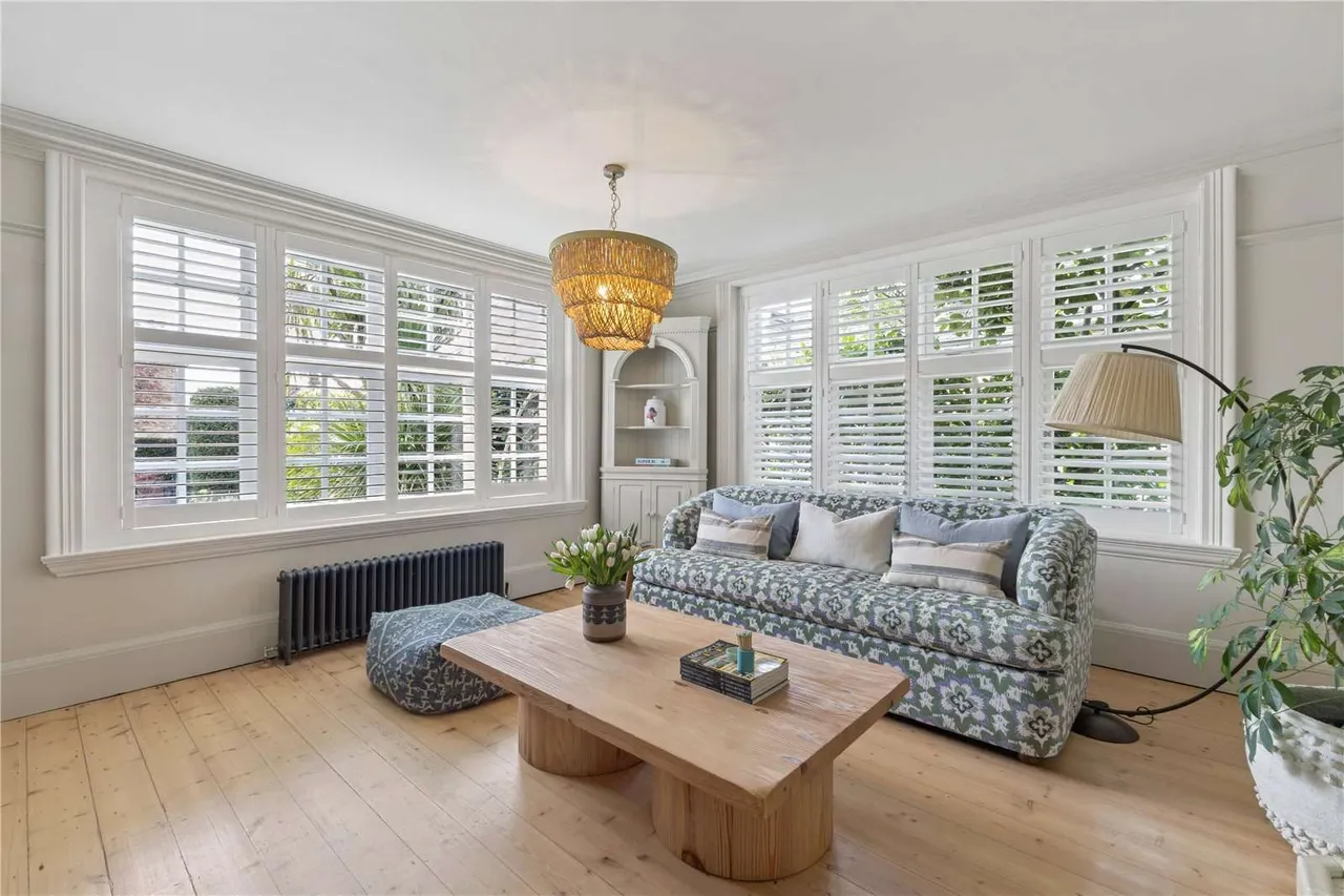 The Fairfield, Farnham, GU9, photo 7