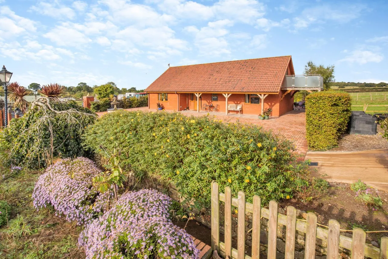 4 bed house for sale, Kerswell, Cullompton, EX15