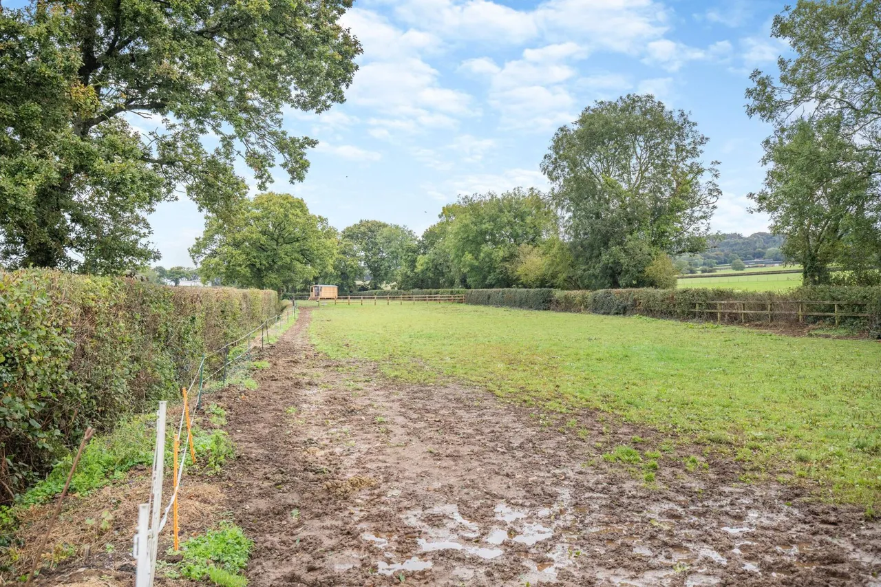 Kerswell, Cullompton, EX15, photo 26