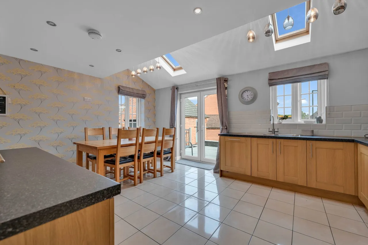 Earp Way, Melbourne, DE73, photo 5