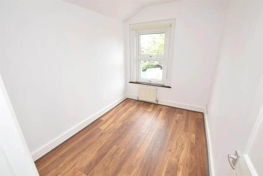 Clydesdale Road, Hornchurch, RM11, photo 10