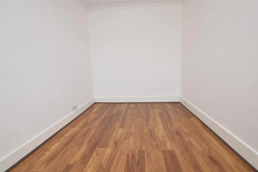 Clydesdale Road, Hornchurch, RM11, photo 11
